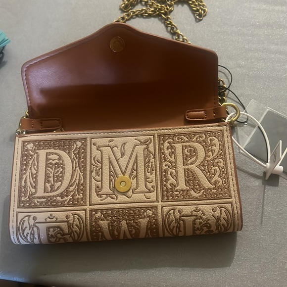 NWT Cute crossbody/wallet - Picture 2 of 9